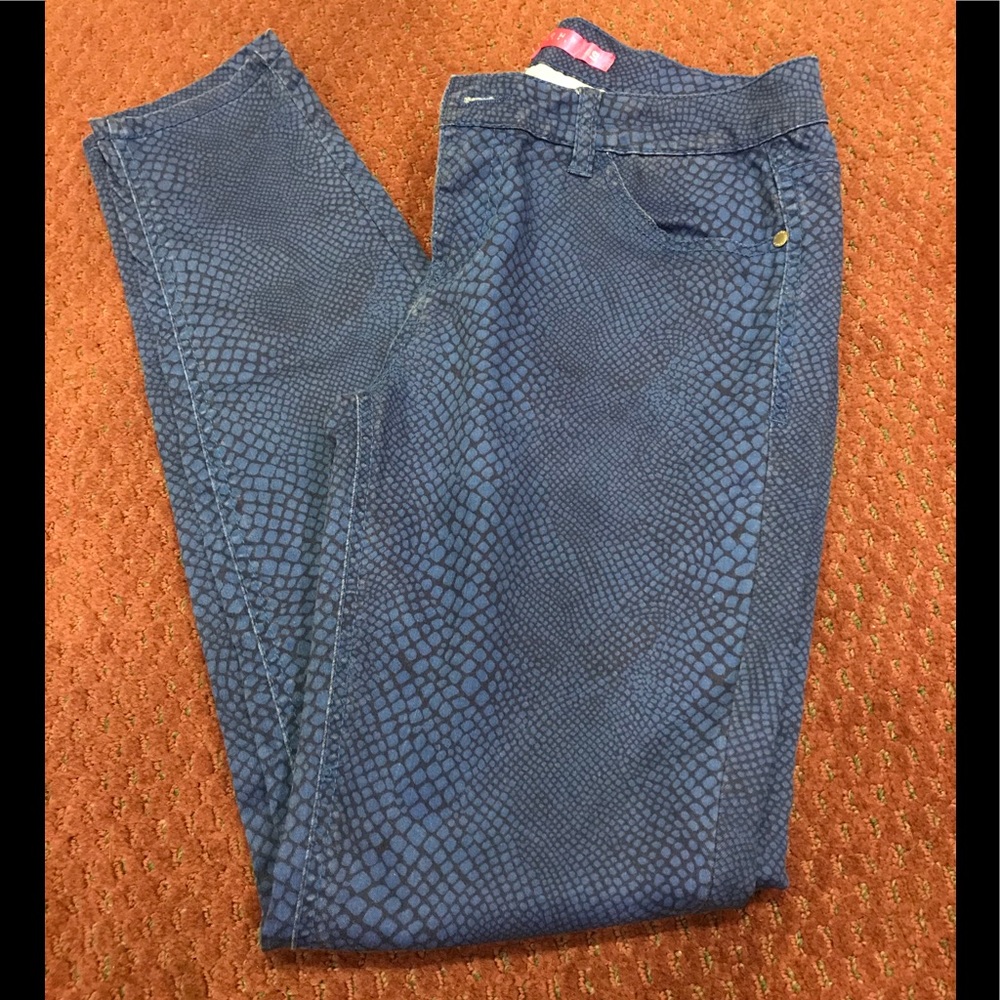 Tinseltown blue animal print pants